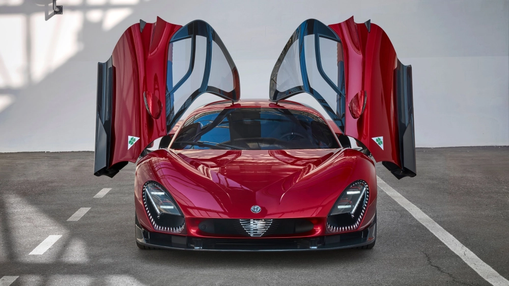 Bài viết chuyên gia đánh giá Alfa Romeo 33 Stradale chi tiết