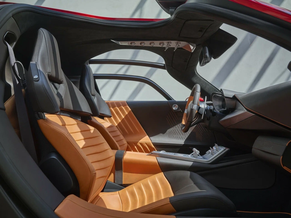 Chào đón siêu phẩm siêu xe Alfa Romeo 33 Stradale 2024