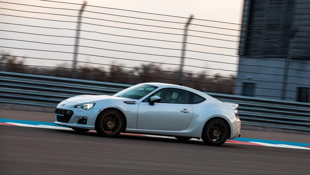 Tham khảo thị trường mua bán xe Subaru BRZ cũ và mới