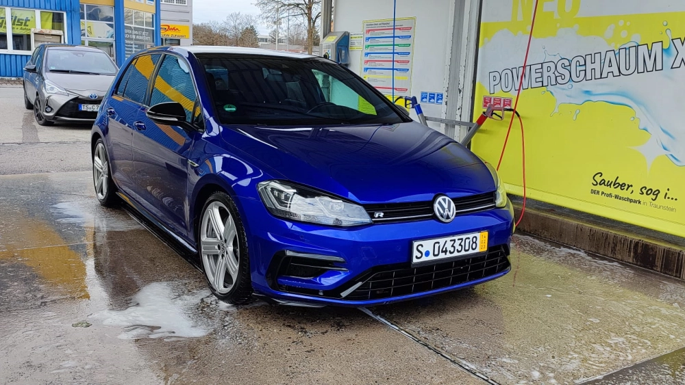 Khám phá không gian sang trọng nội thất Volkswagen Golf R