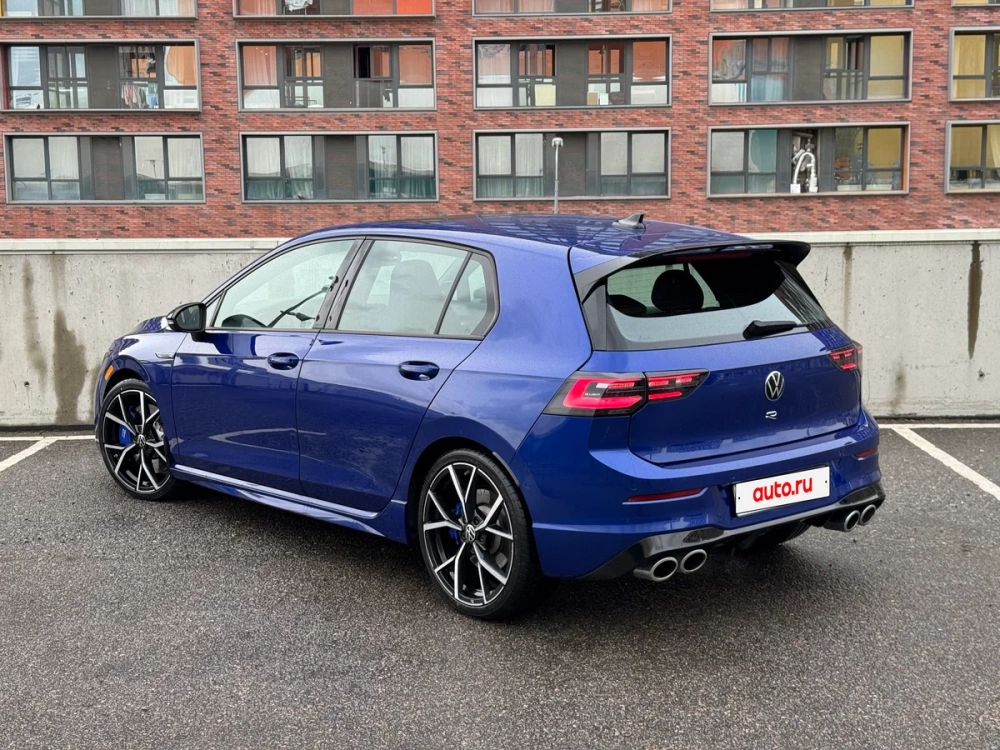 Thắc mắc không biết xe Volkswagen Golf R bao nhiêu mã lực