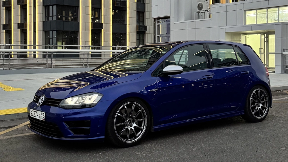 Tìm hiểu xem hiện tại Volkswagen Golf R có mấy phiên bản